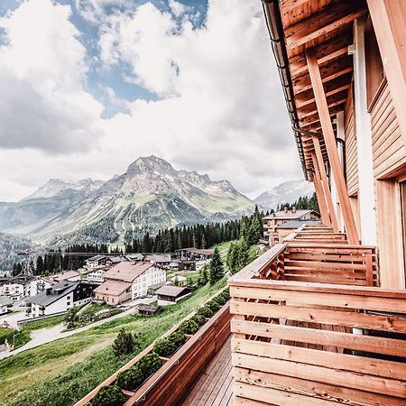 Hotel Goldener Berg Lech am Arlberg Exterior photo