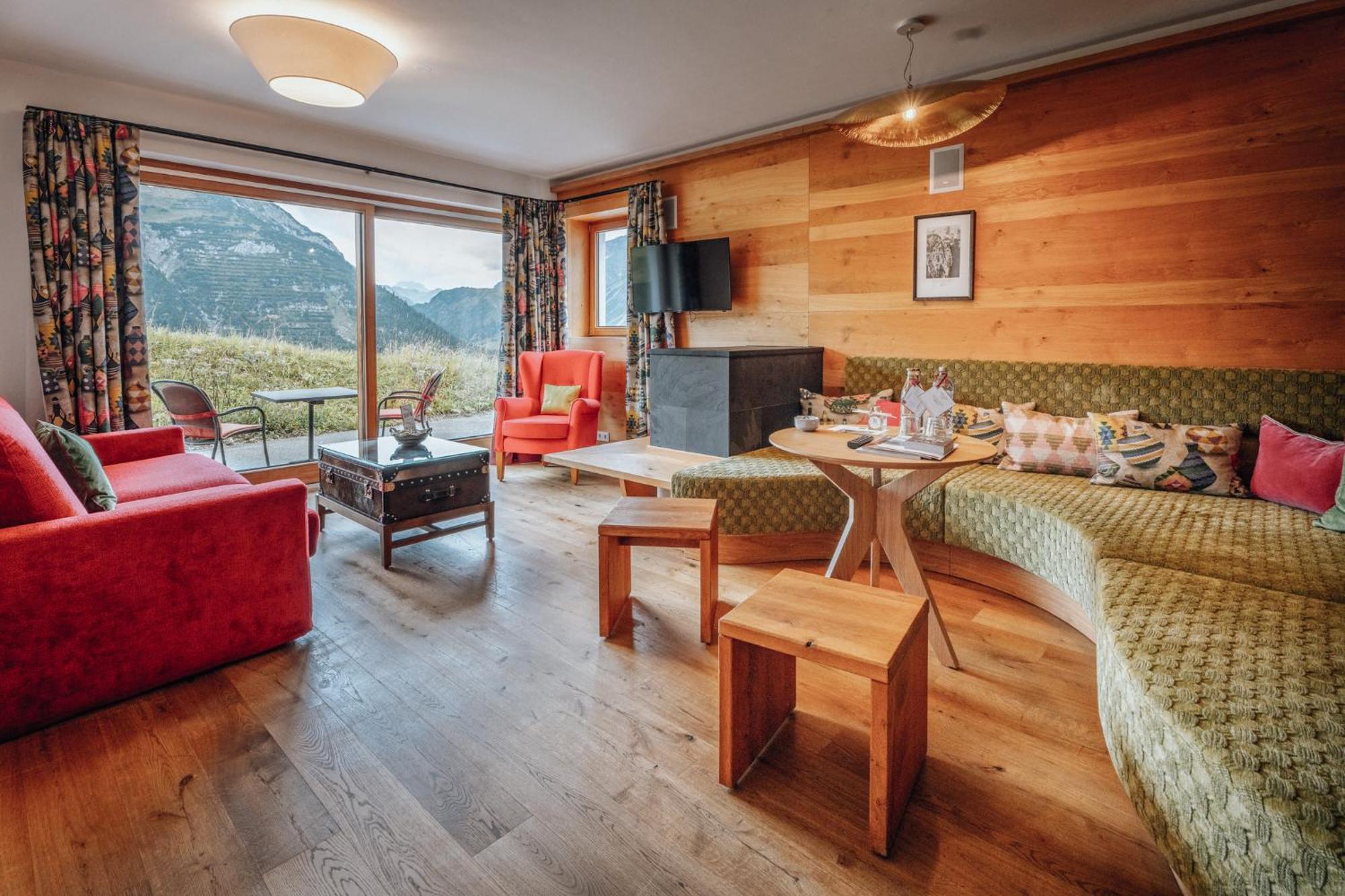 Hotel Goldener Berg Lech am Arlberg Exterior photo