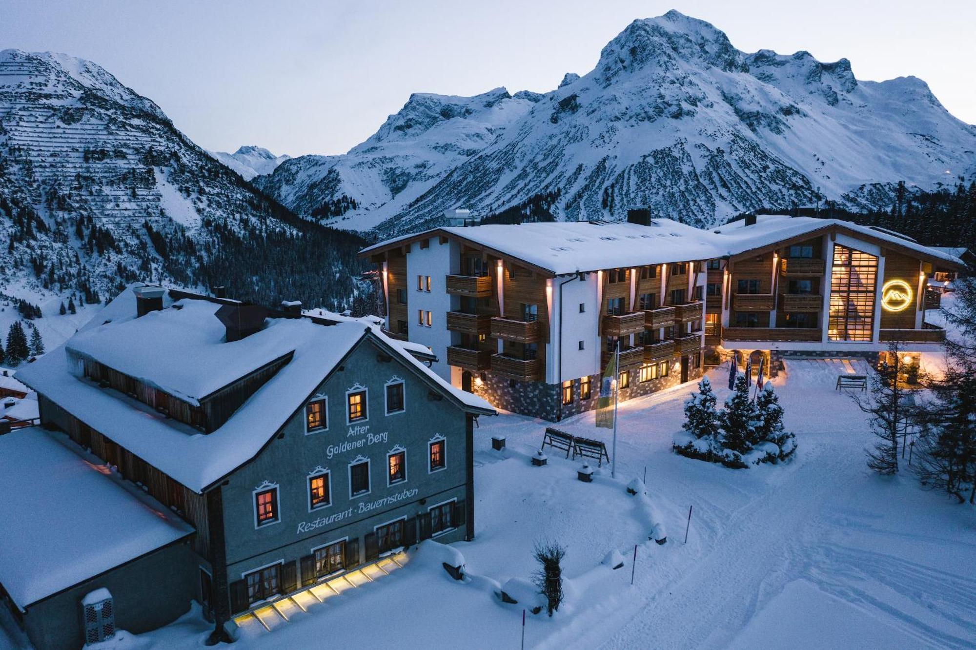 Hotel Goldener Berg Lech am Arlberg Exterior photo