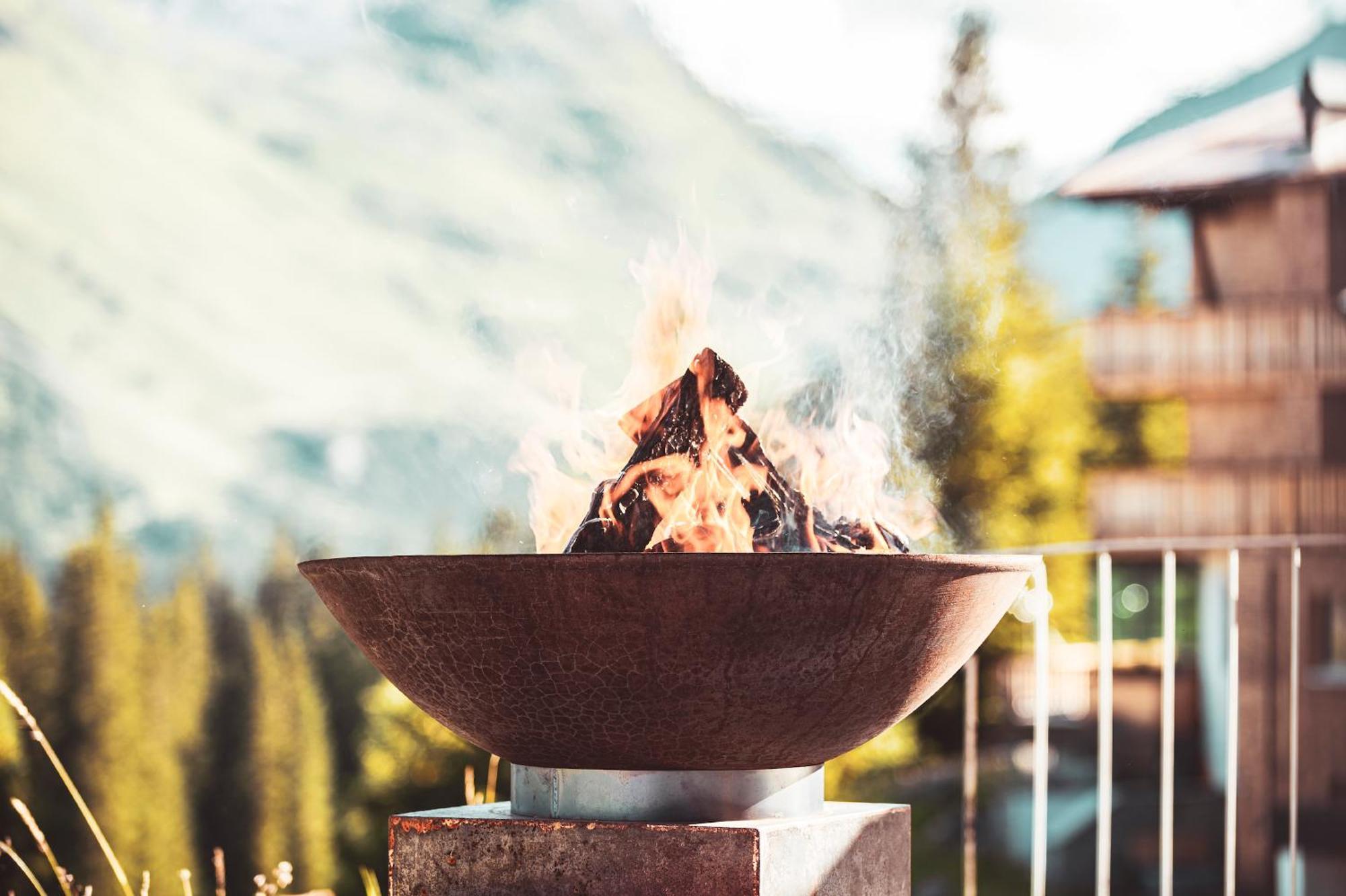 Hotel Goldener Berg Lech am Arlberg Exterior photo