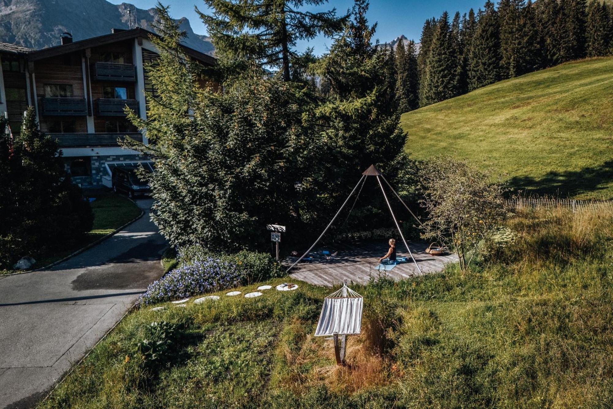 Hotel Goldener Berg Lech am Arlberg Exterior photo